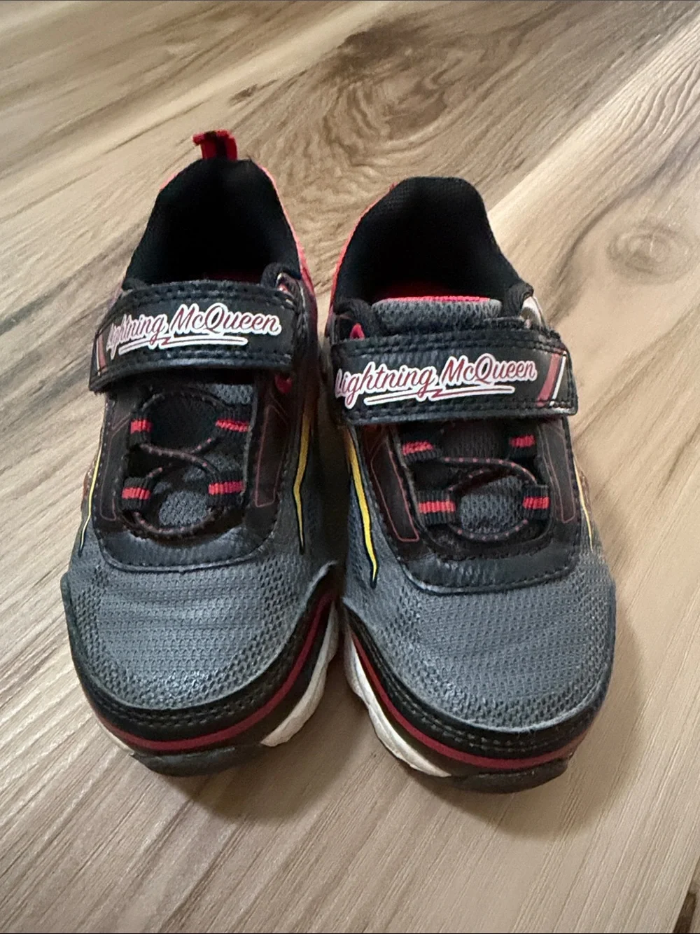 Lightning McQueen Kids' Gray & Red Sneakers